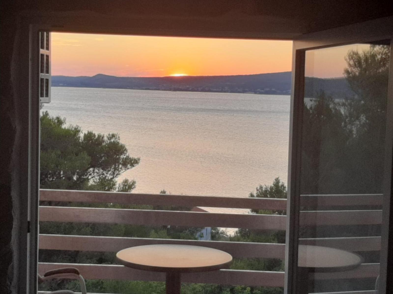 Apartments Cetiri Sestrice Novigrad  Bagian luar foto