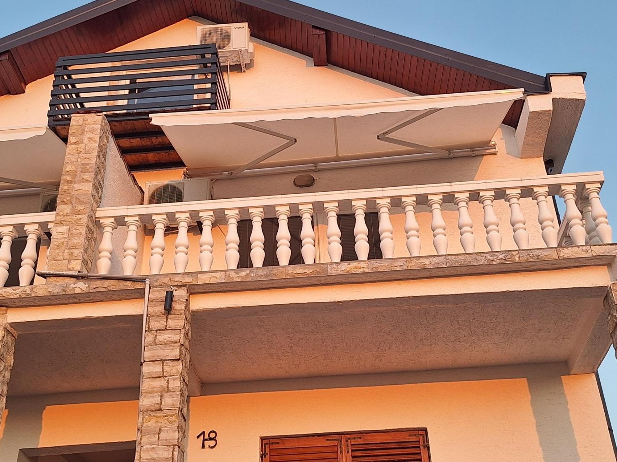Apartments Cetiri Sestrice Novigrad  Bagian luar foto